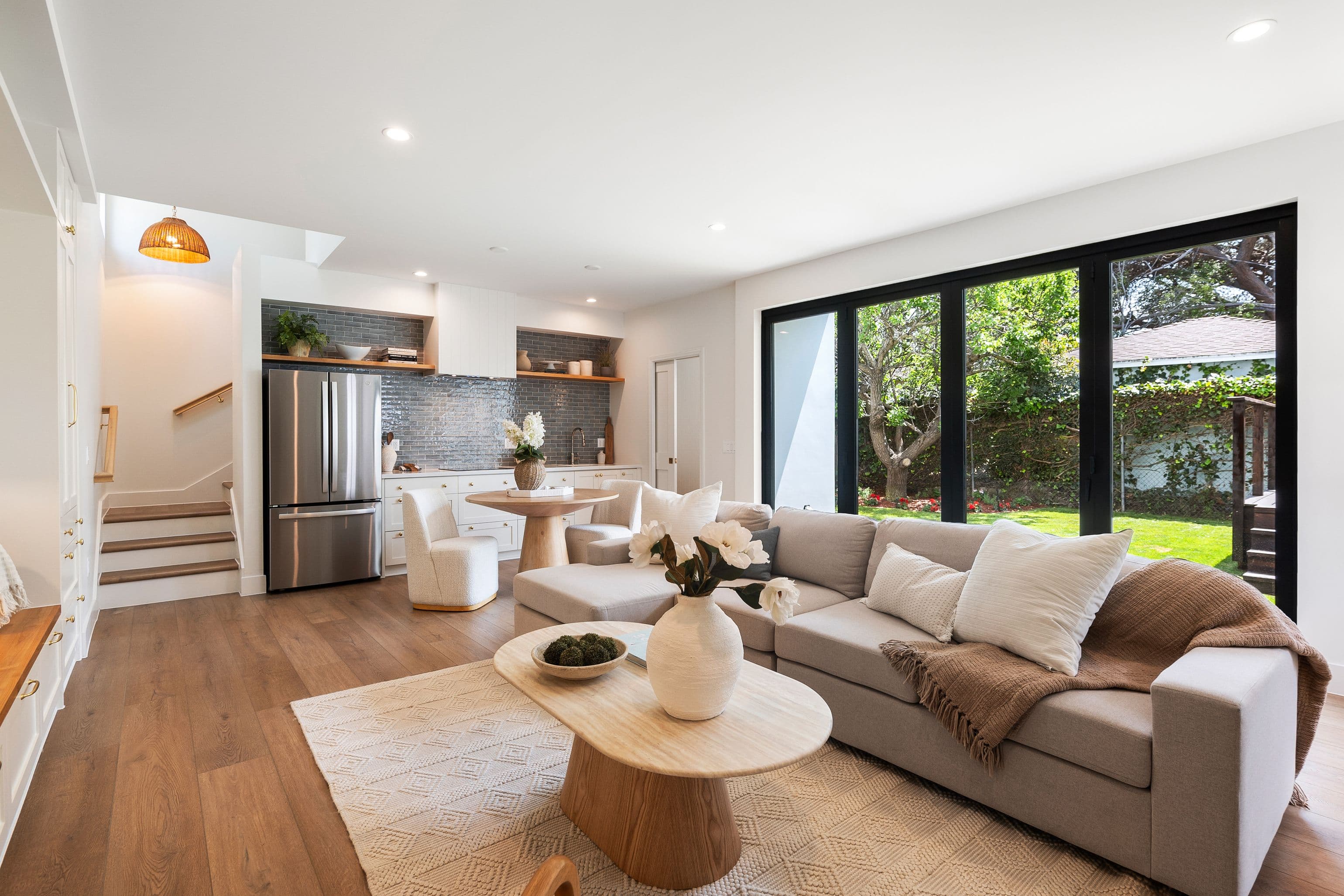3316 Pearl, Santa Monica, California — image 3 of 11